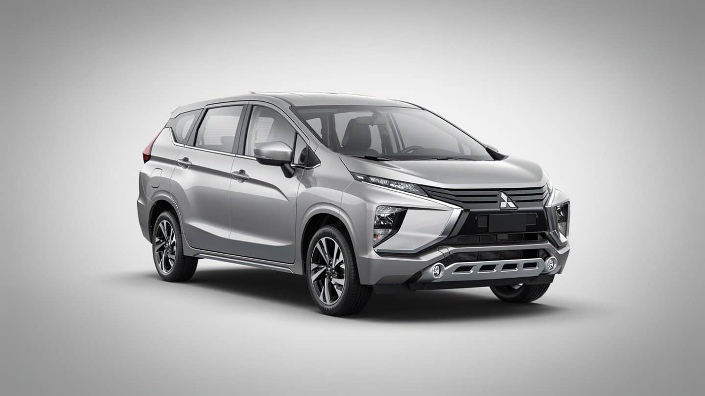 Mitsubishi Xpander 2025 (Silver)